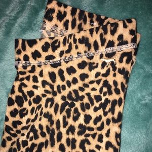 VS Pink Cheetah Print Leggings